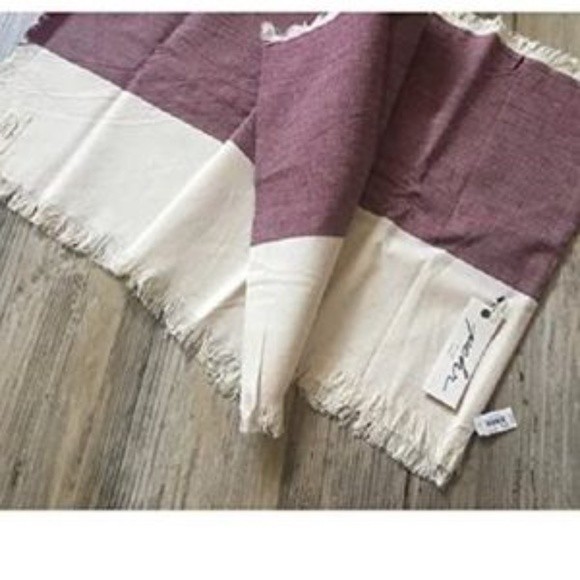 Pehr Designs Chambray Table Runner Fringe Edge Wine Cream Natural - Picture 4 of 12